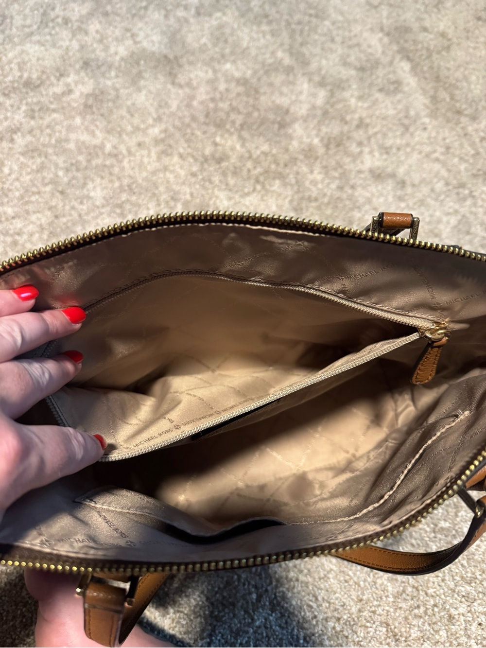 Brown Leather Two Tone Michael Kors Shoulder Bag - Picture 5 of 13